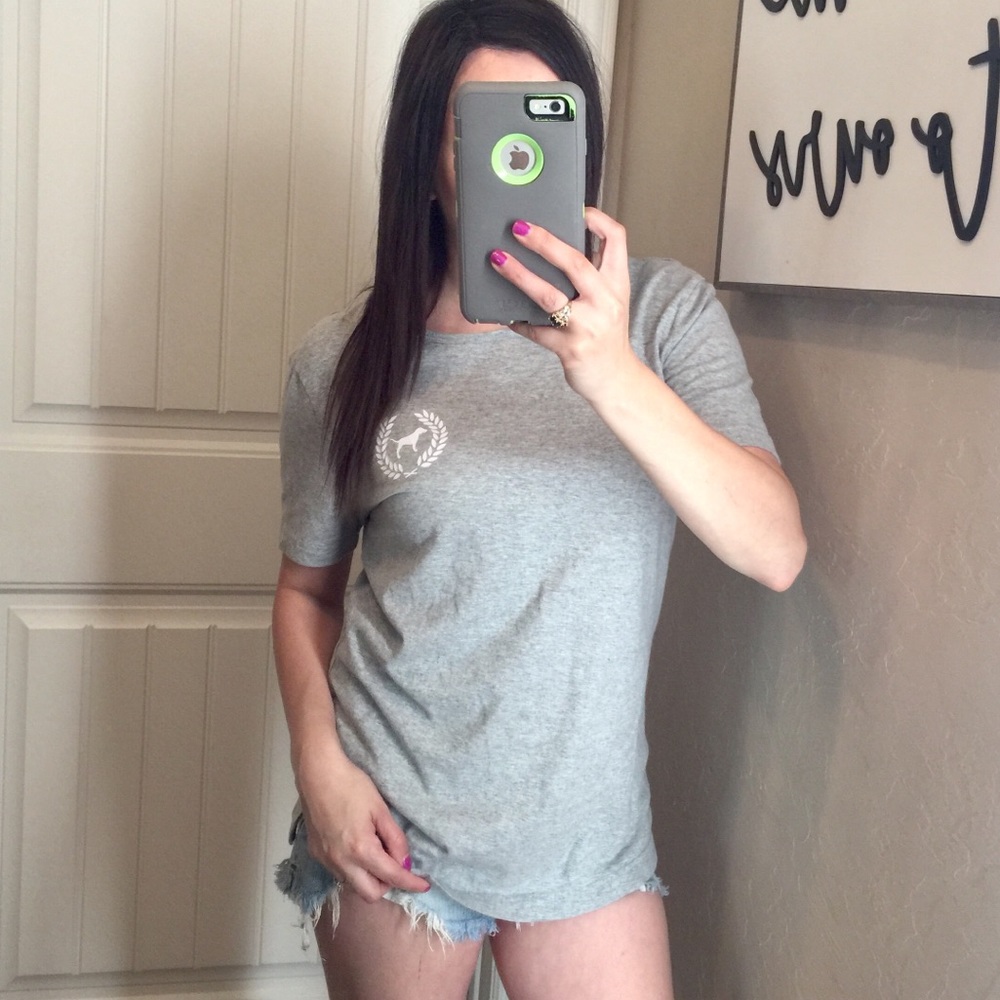 Victoria’s Secret Pink gray caged back t-shirt XS